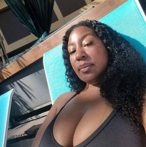 Meet your Posher, Keisha